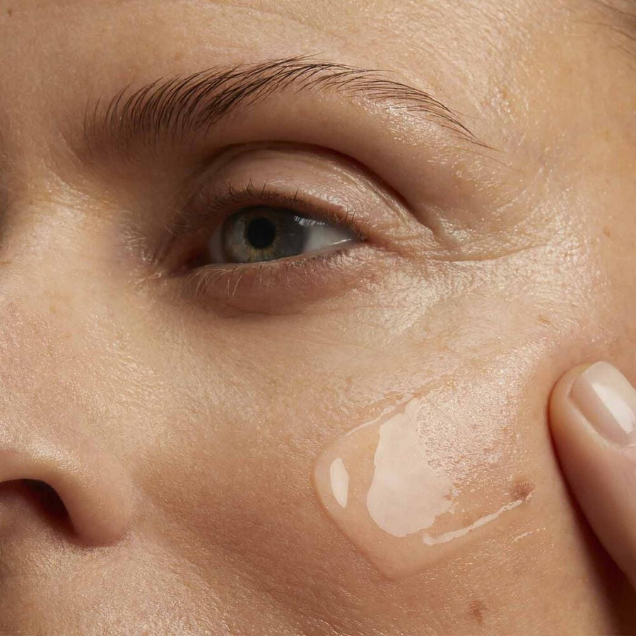 Multi-Intensive Essence de Jeunesse Défroissante