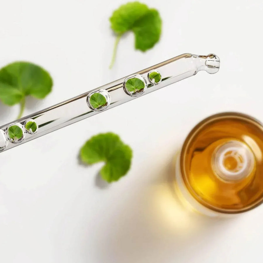 Madagascar Centella Asiatica 100 Ampoule - SKIN1004